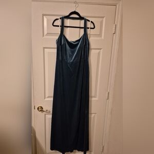 Elegant Emerald Green Halter Top Slit Dress